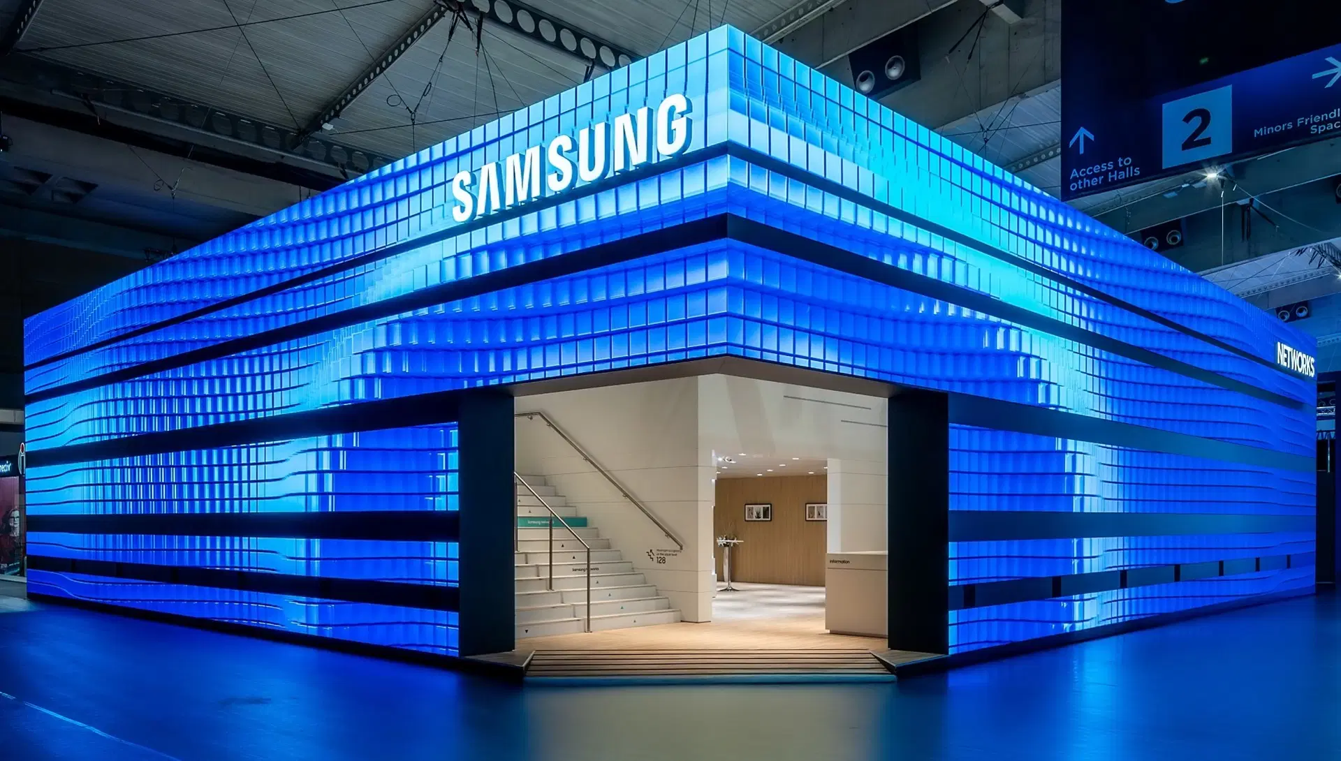 MWC Exhibition Samsung Networks 4