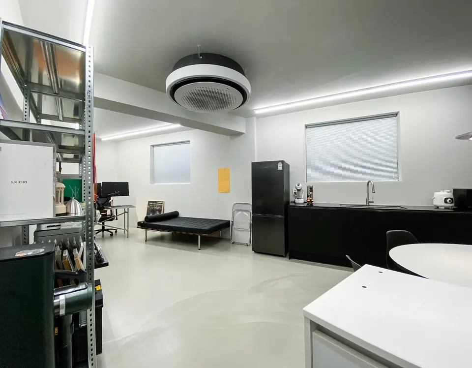 pragmatic studio office 2