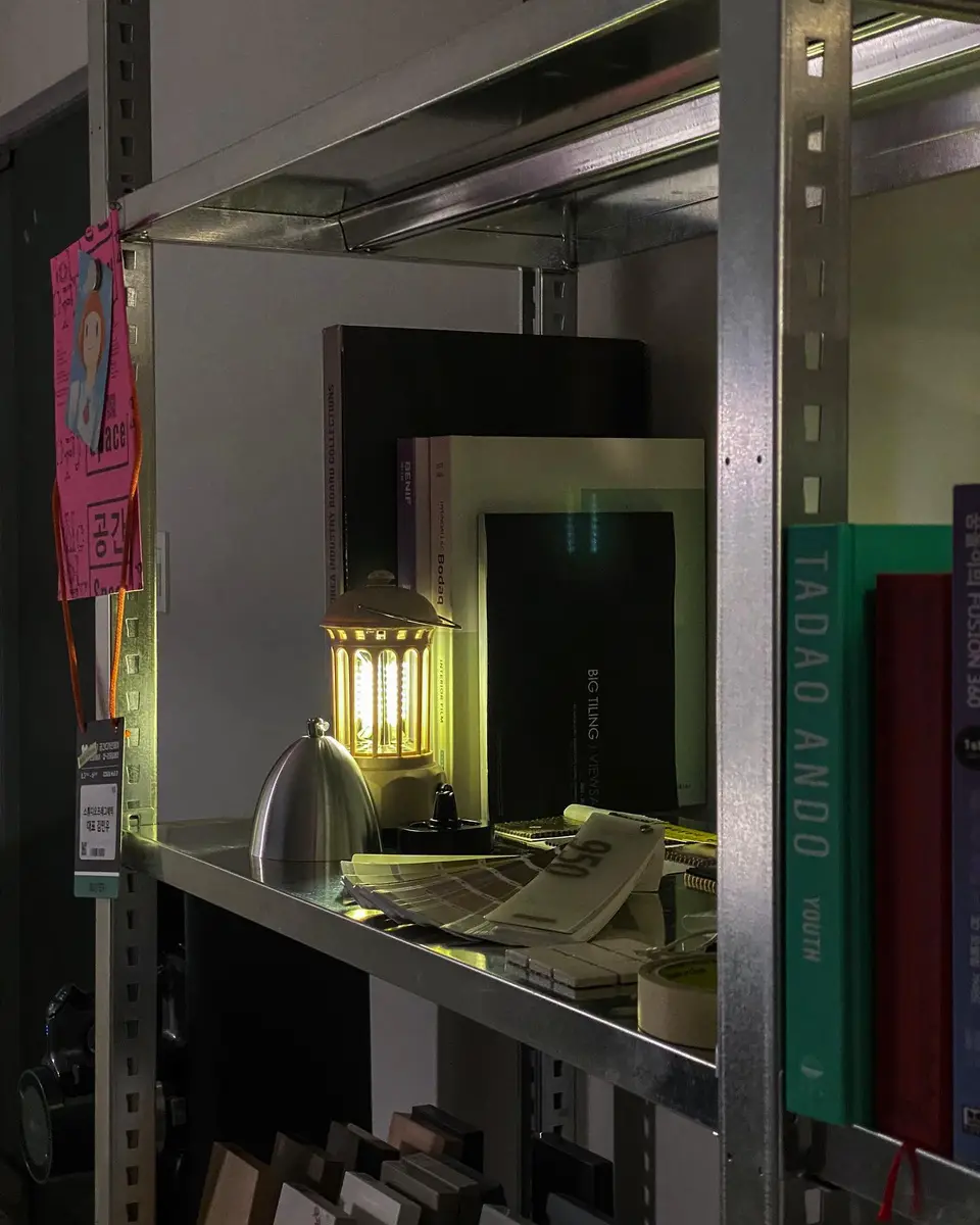 pragmatic studio office 11
