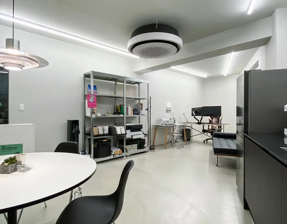 pragmatic studio office 3