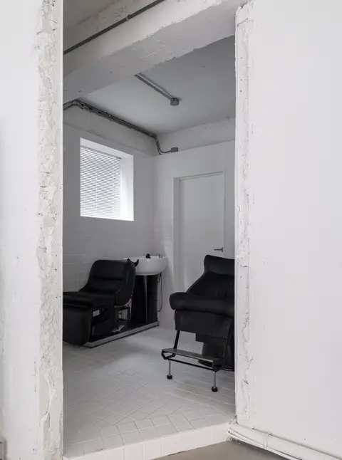 Life barber 13