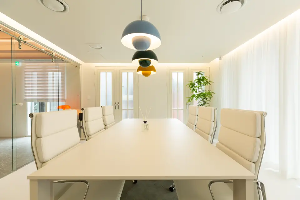 SHOWKET Office 11