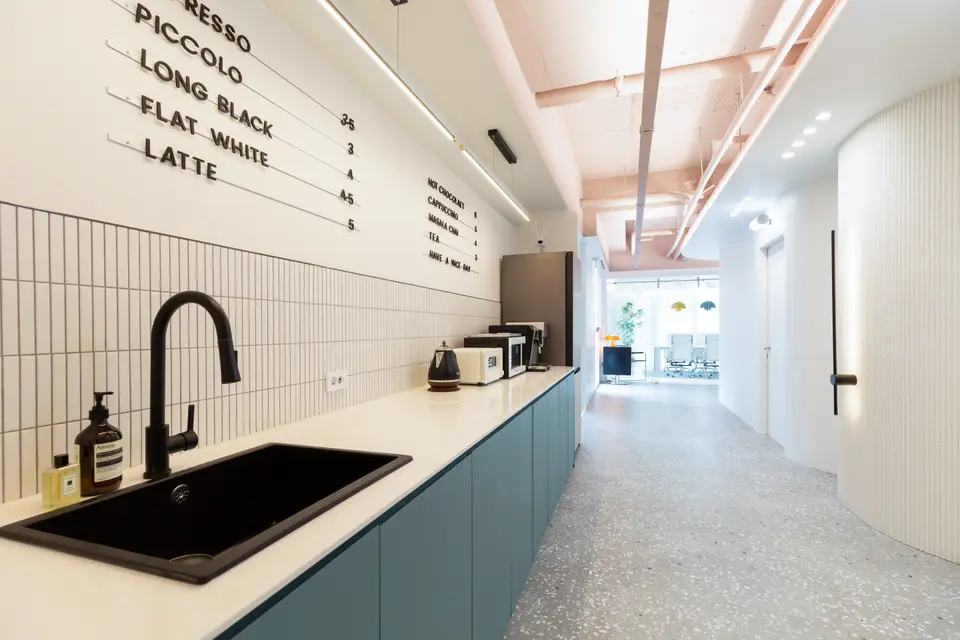 SHOWKET Office 6