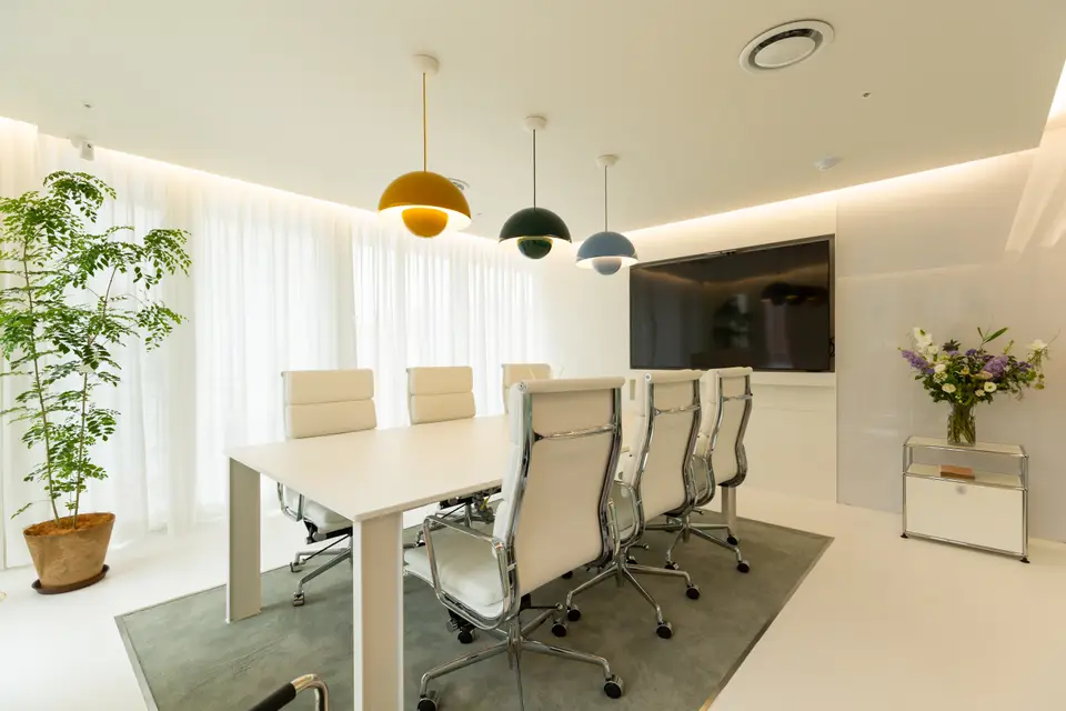 SHOWKET Office 12