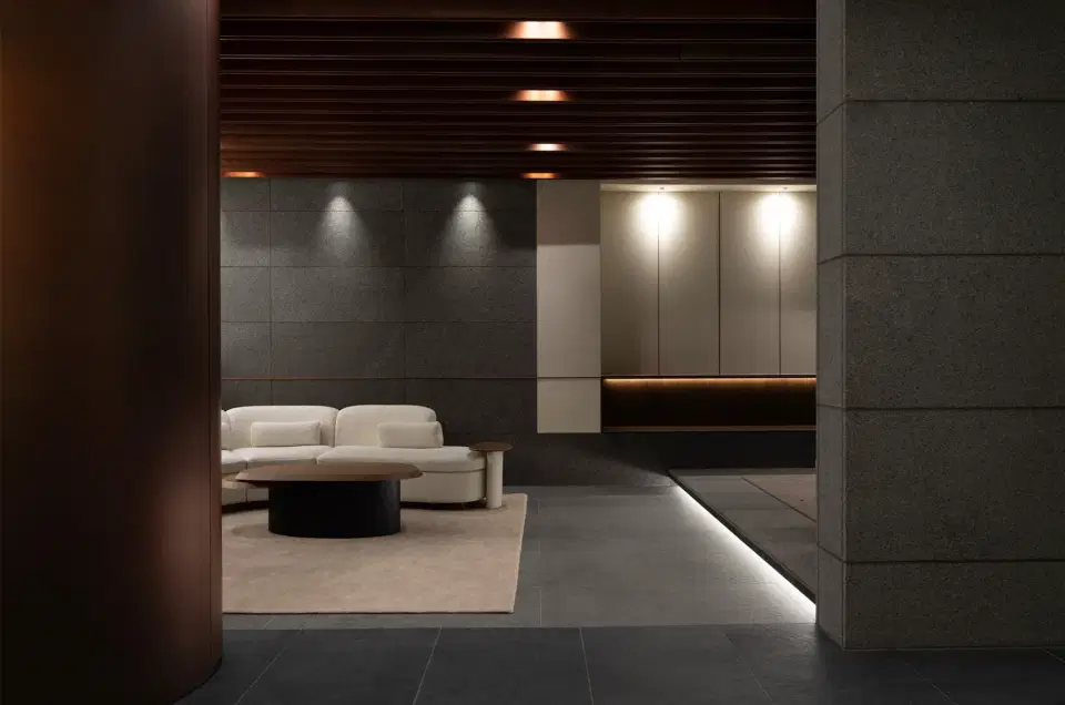 H. Hotel Gallery