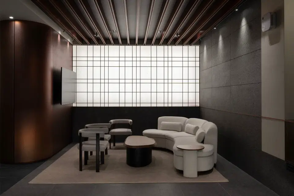 H. Hotel Gallery